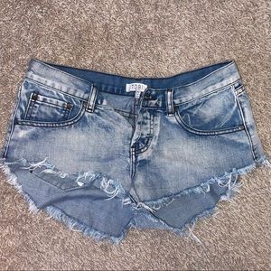 Tobi Highwaisted Shorts